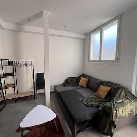 Appartement Idealement Situe Montereau-faut-Yonne Buitenkant foto