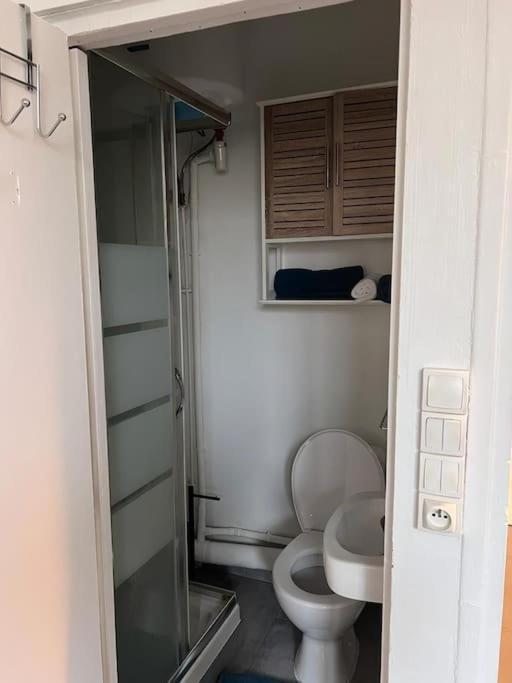 Appartement Idealement Situe Montereau-faut-Yonne Buitenkant foto
